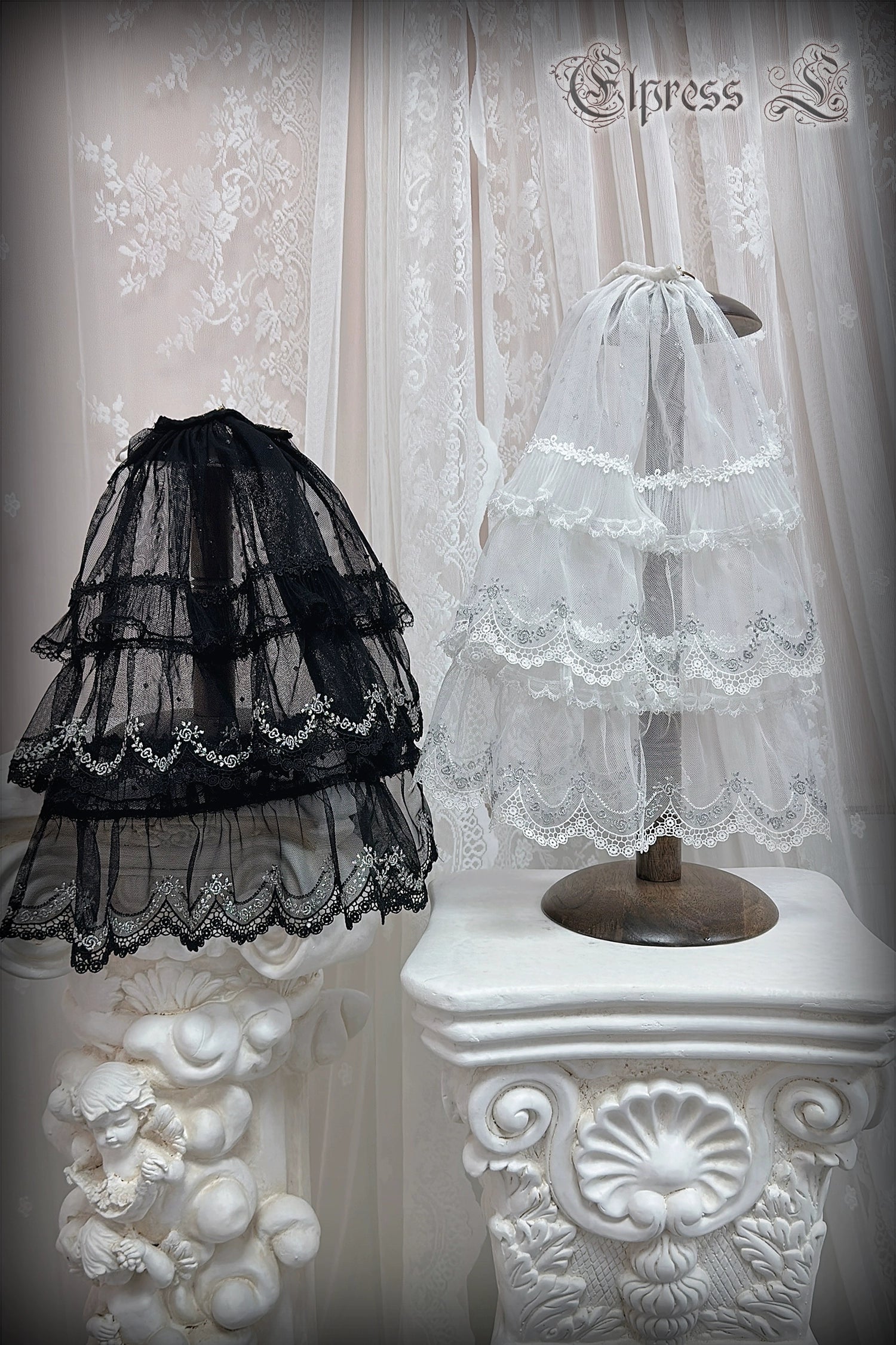 [Only available with simultaneous purchase] Rose Throne hat, arm sleeves and other accessories