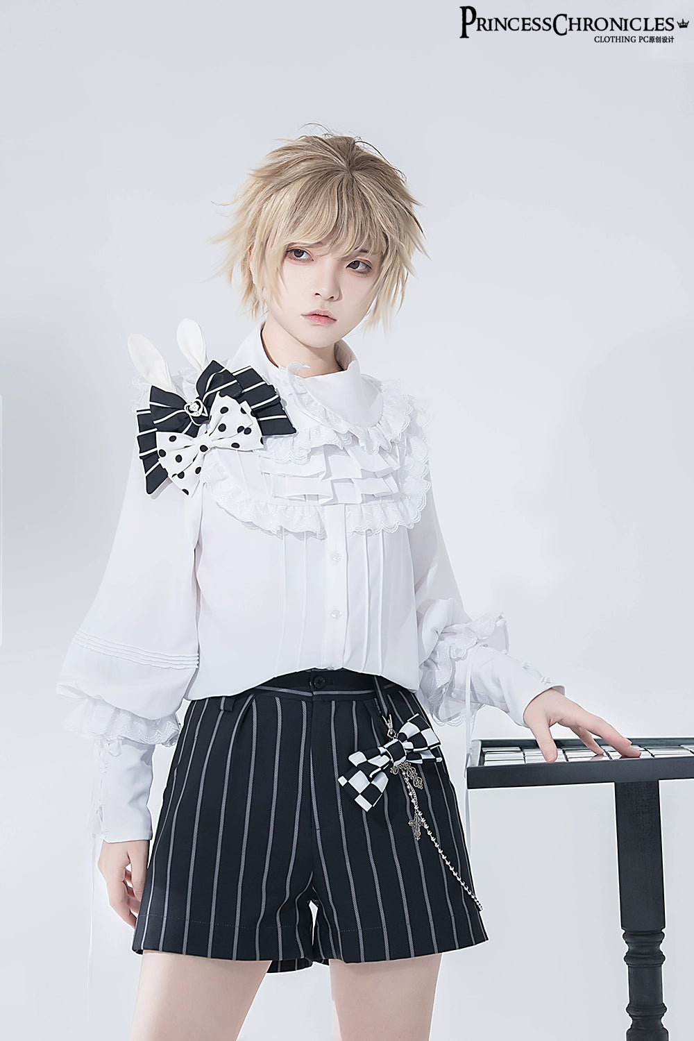 [Pre-order] Rabbit Theater White Blouse