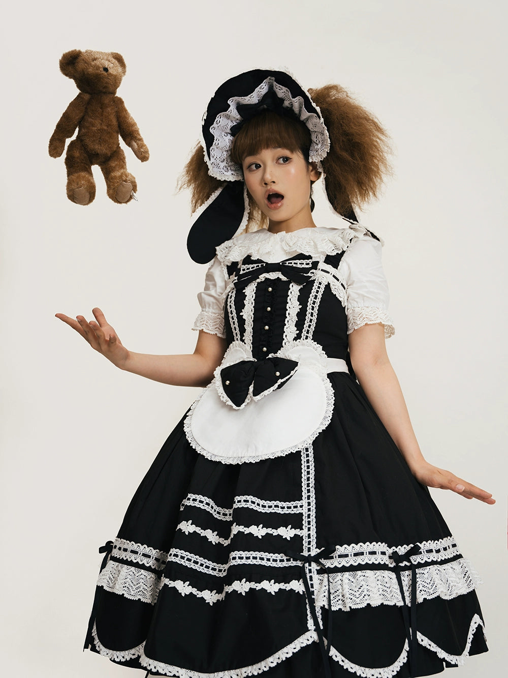 【予約販売】Antique Petal Rabbit リボンジャンパースカート