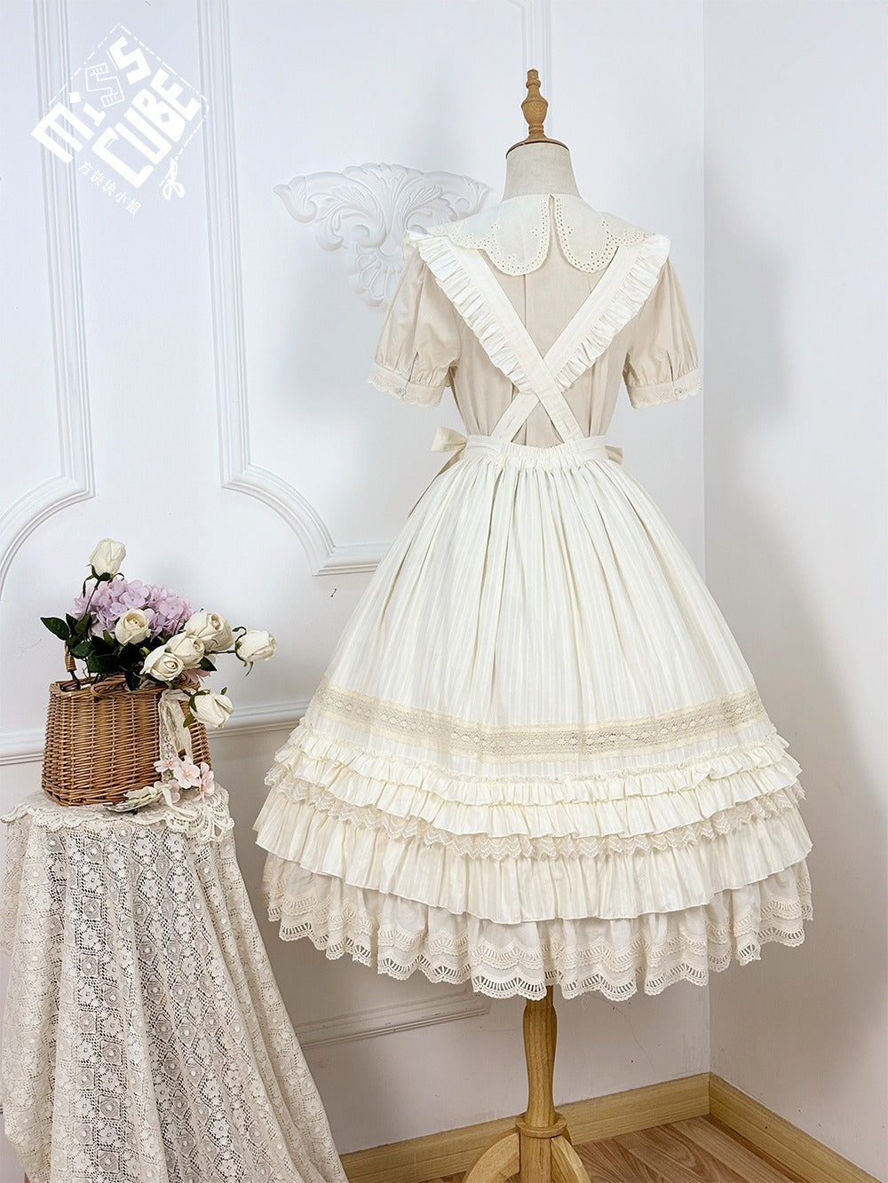 [Pre-orders available until 2/19] Sweetie Sheep Skirt with shoulder straps - Plain type