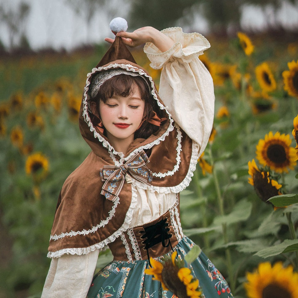 [Pre-order] Bavarian-style hooded cloak