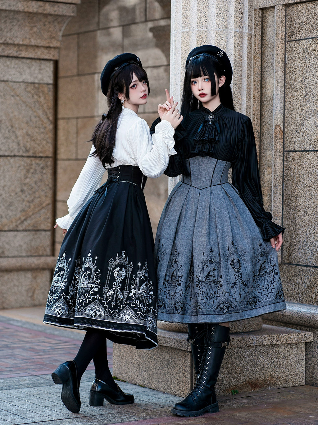 【販売期間終了】Lyra Theatre ジャボタイ付きプリーツブラウス