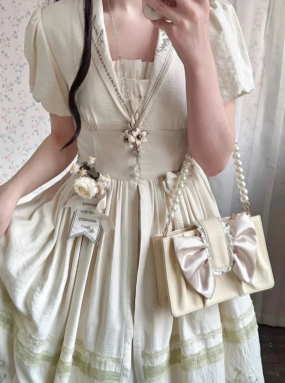 Fourteen-line poem One-piece dress with inner skirt