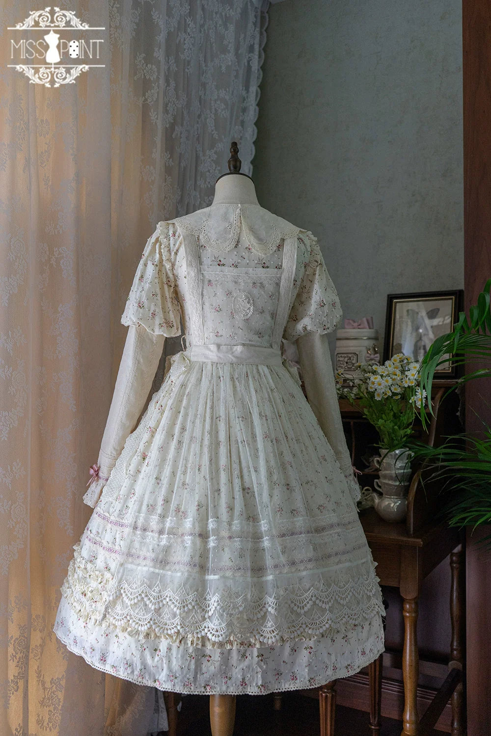 [Pre-order] Pink Flower Polka Dot Sheer Apron