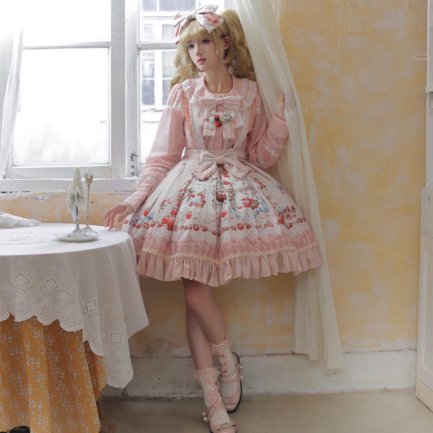 【受注予約12/16まで】Strawberry Manor サスペンダースカート・ショート丈