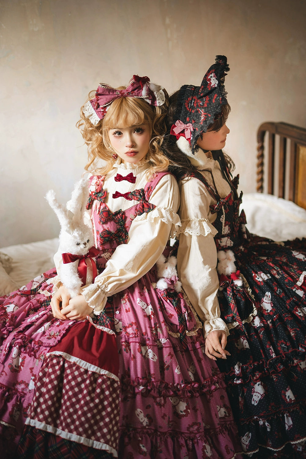 [Pre-orders available until 1/23] Sweet Berry Rabbit Stand Collar Blouse