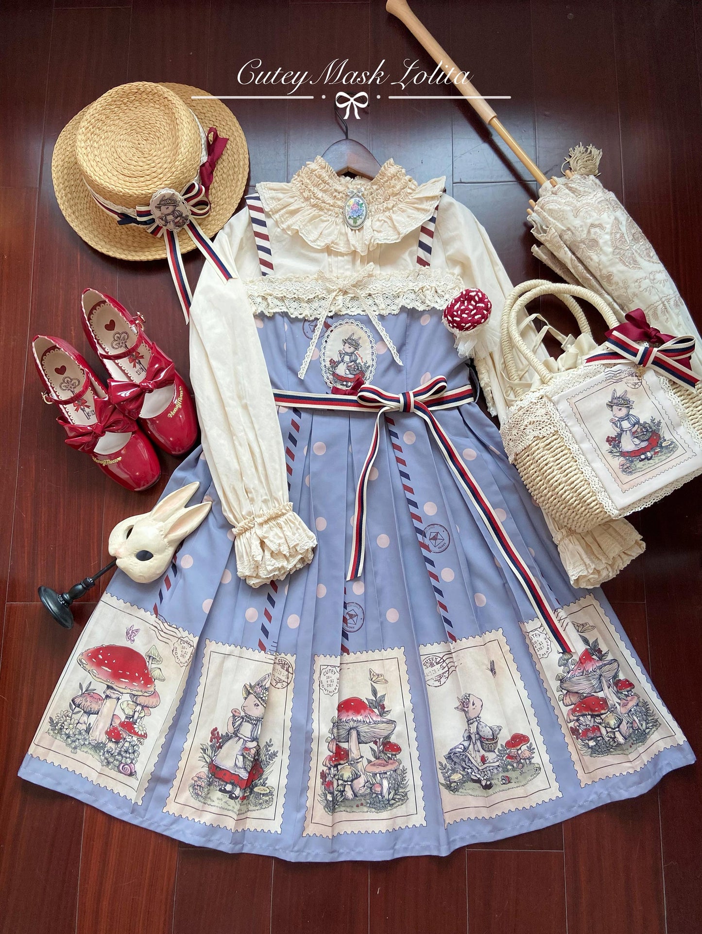 キノコとウサギの切手デザインジャンパースカート