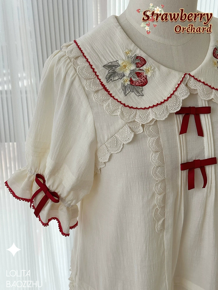 Strawberry Orchard 苺の刺繍半袖ブラウス