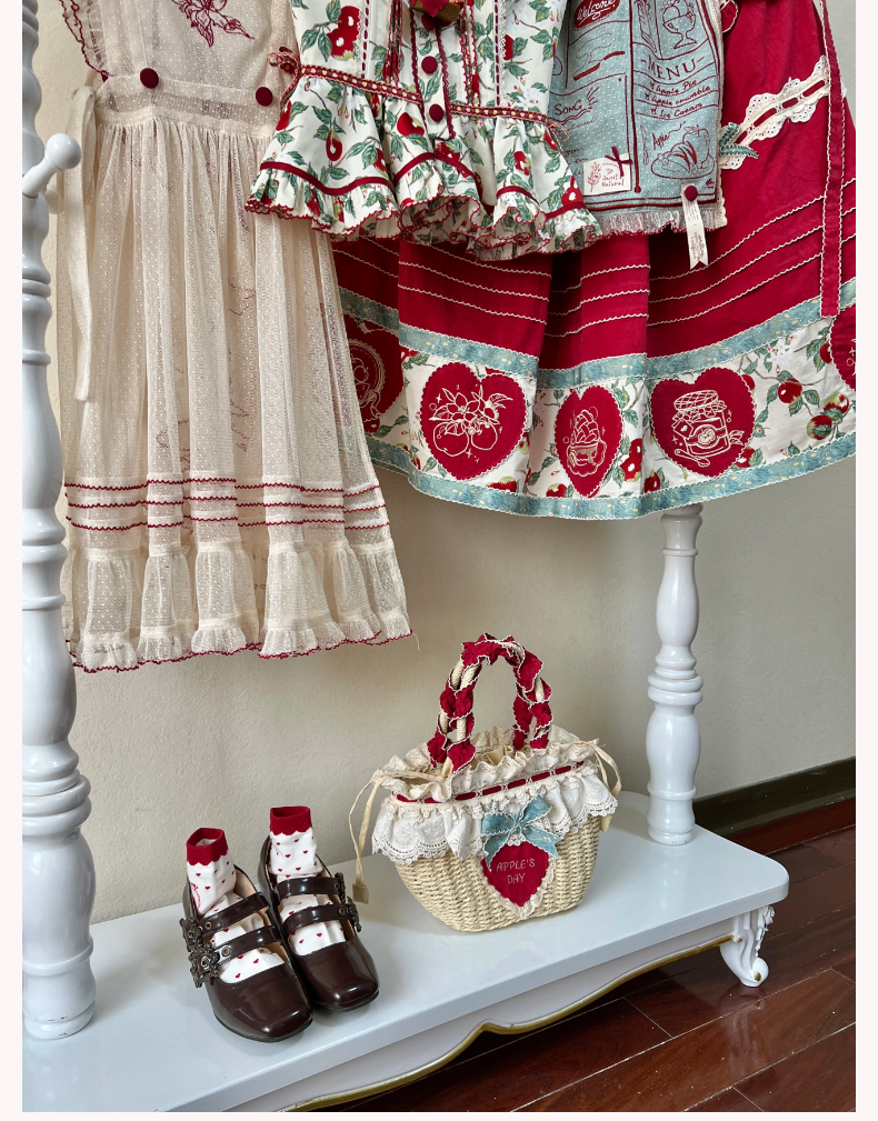 [Sale period ended] Apple Paradise tops and skirt set/short length