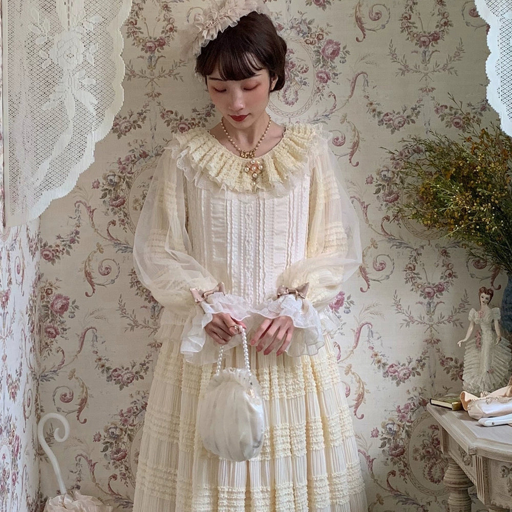 [Pre-orders available until 2/19] Cat Rose Tea Party Ruffled Long Sleeve Blouse