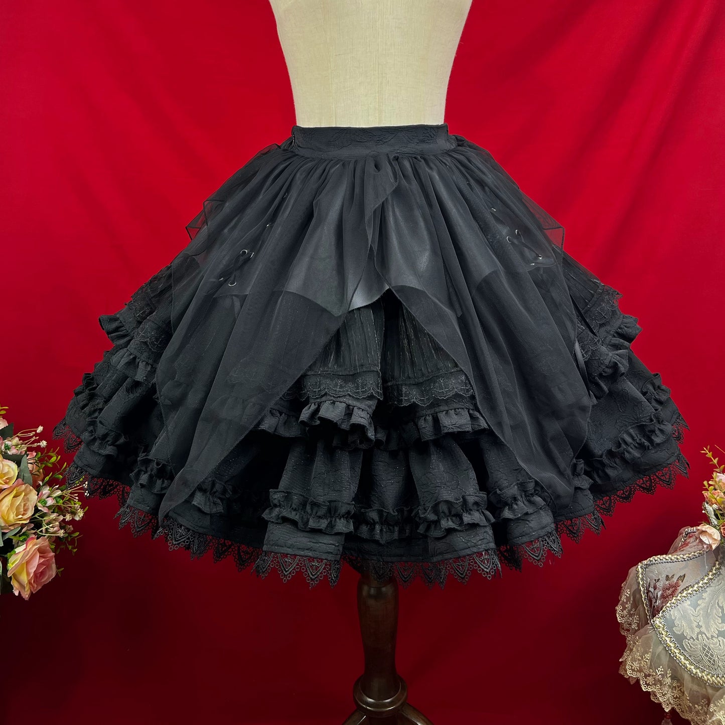 [Resale/Pre-orders until 11/19] Good and Evil Angel Tiered Skirt