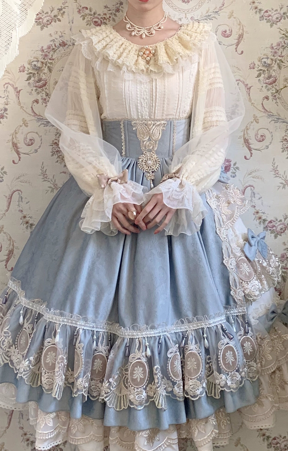 [Pre-orders available until 2/19] Cat Rose Tea Party Ruffled Long Sleeve Blouse