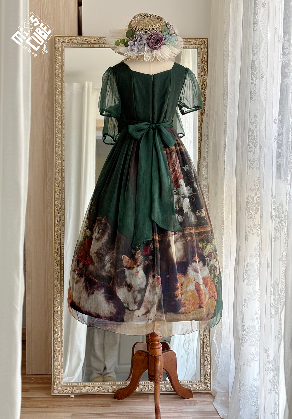 【予約販売】Elegance Greek 油彩画風プリントエンパイアワンピース・新色