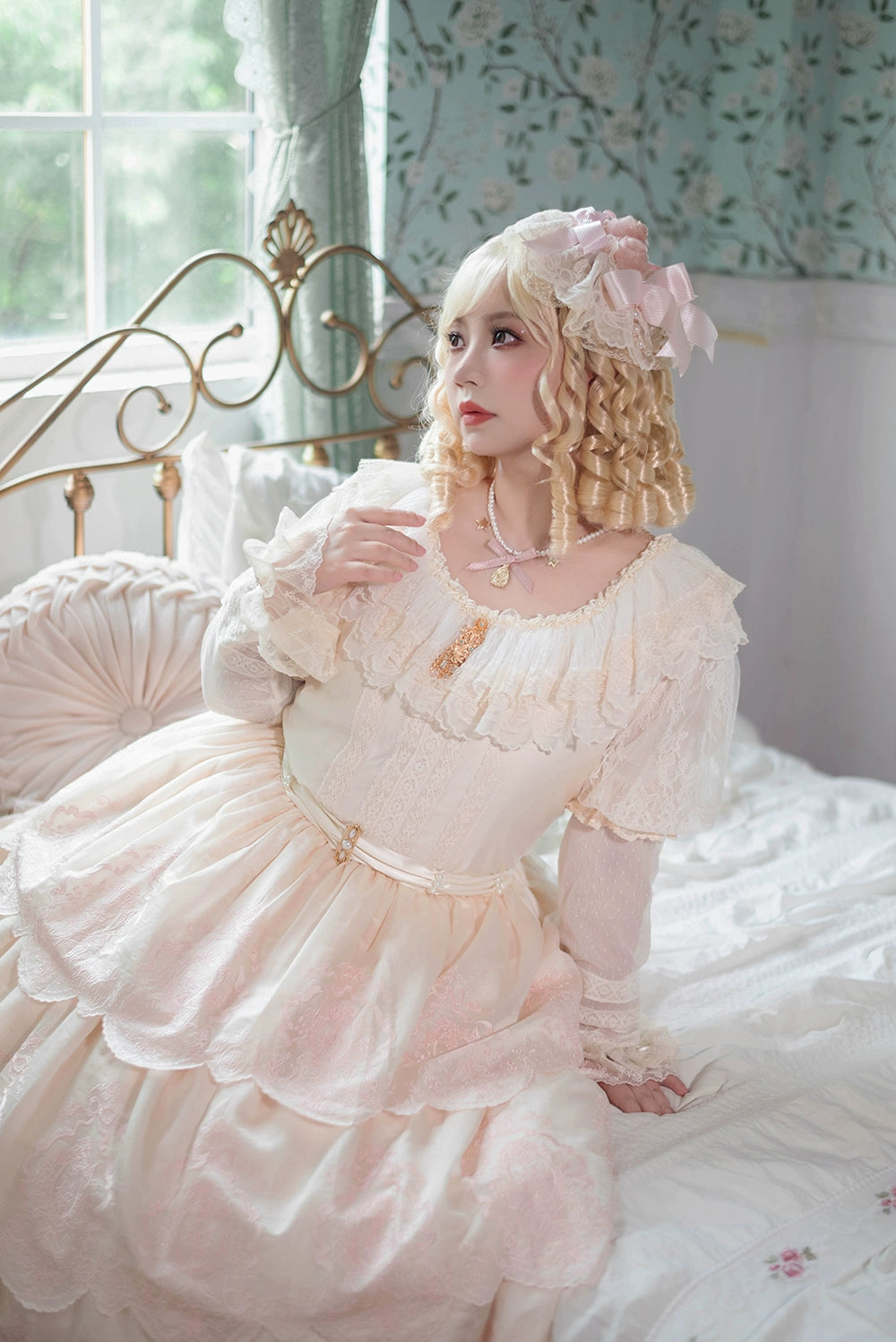 【受注予約9/25まで】Noble Garden 付け袖付きレースブラウス