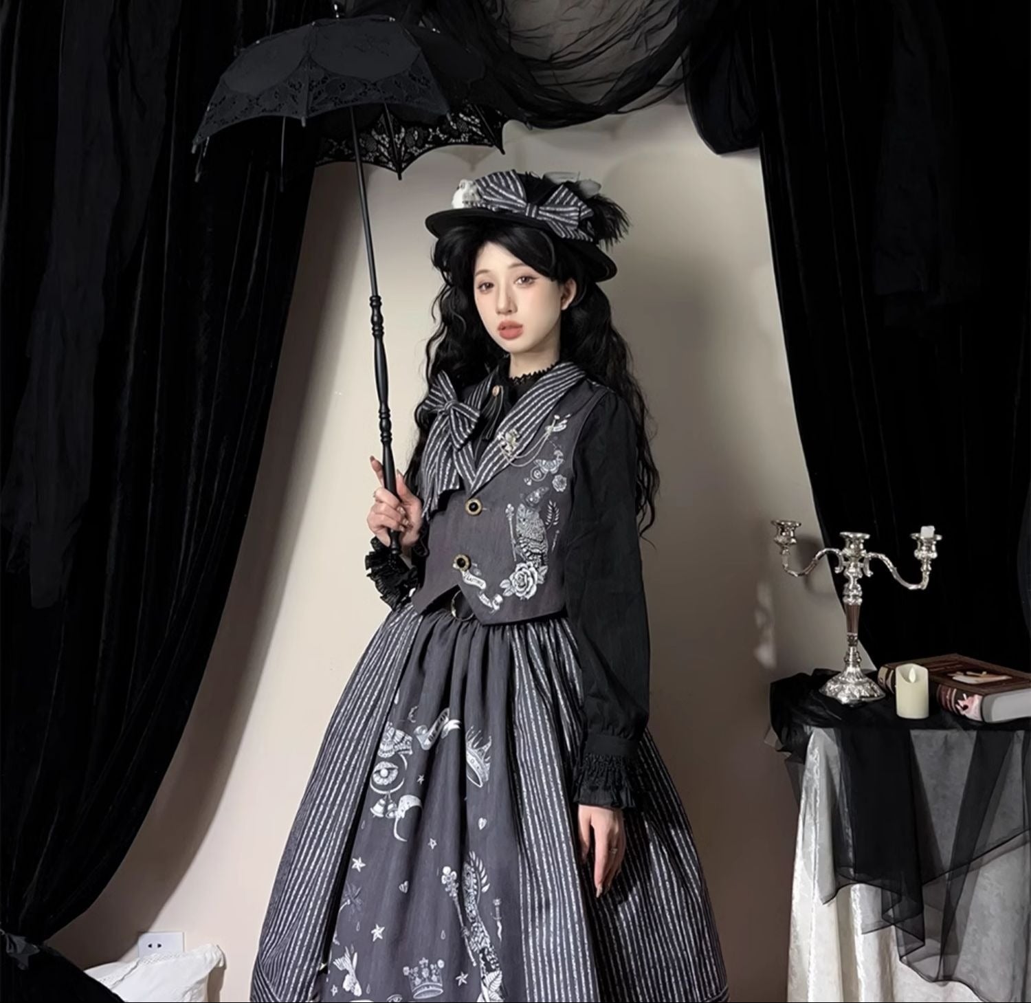 [Pre-orders available until 11/4] Magician Classical Vest