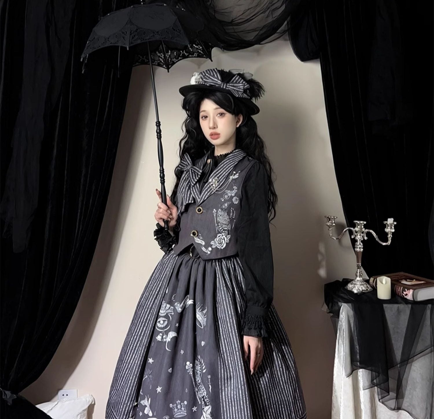 [Pre-orders available until 11/4] Magician Classical Skirt