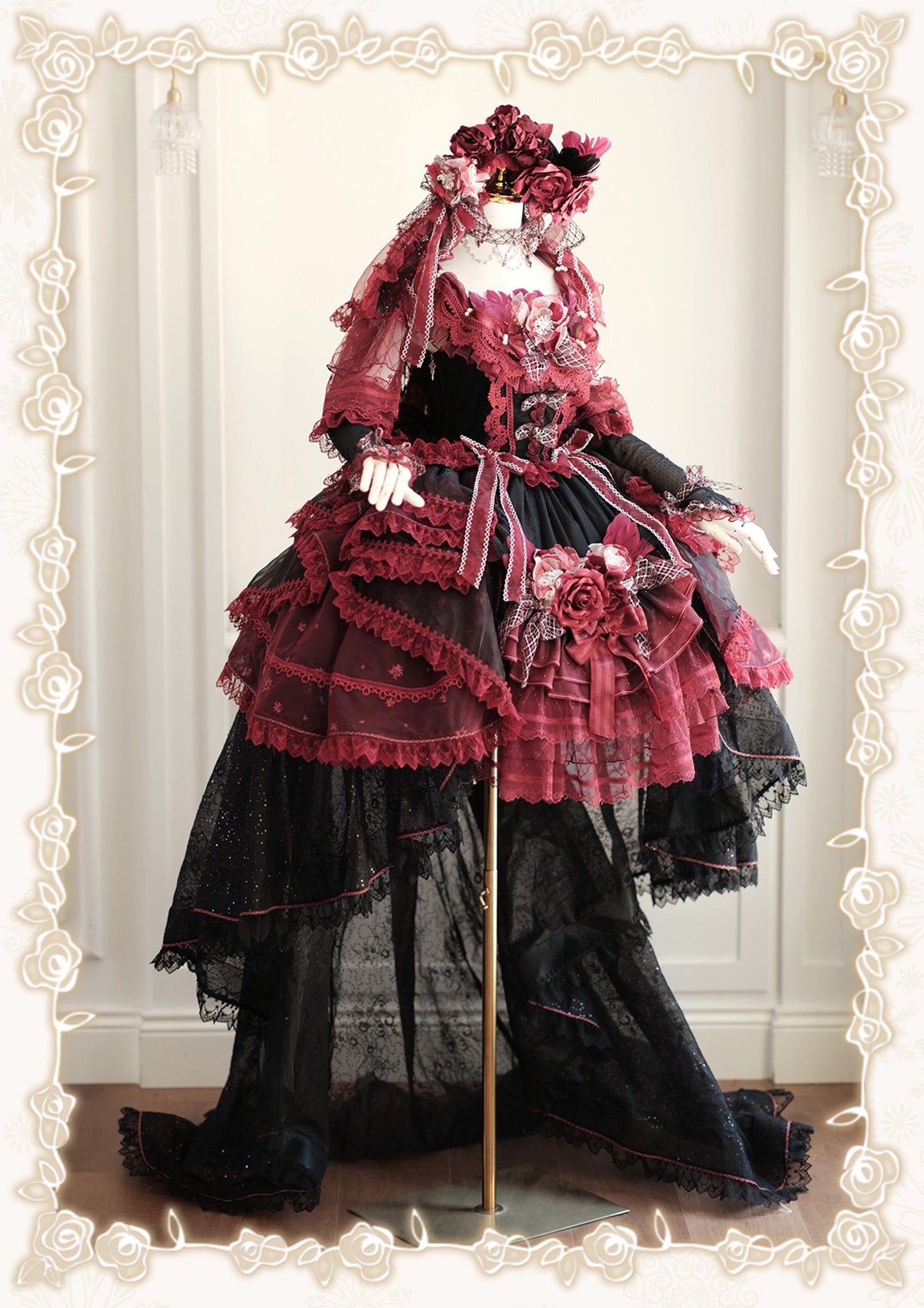 【受注予約8/13まで】Snow Rose Princess トレーン付きドレス・レッド×ブラック（シルバー）