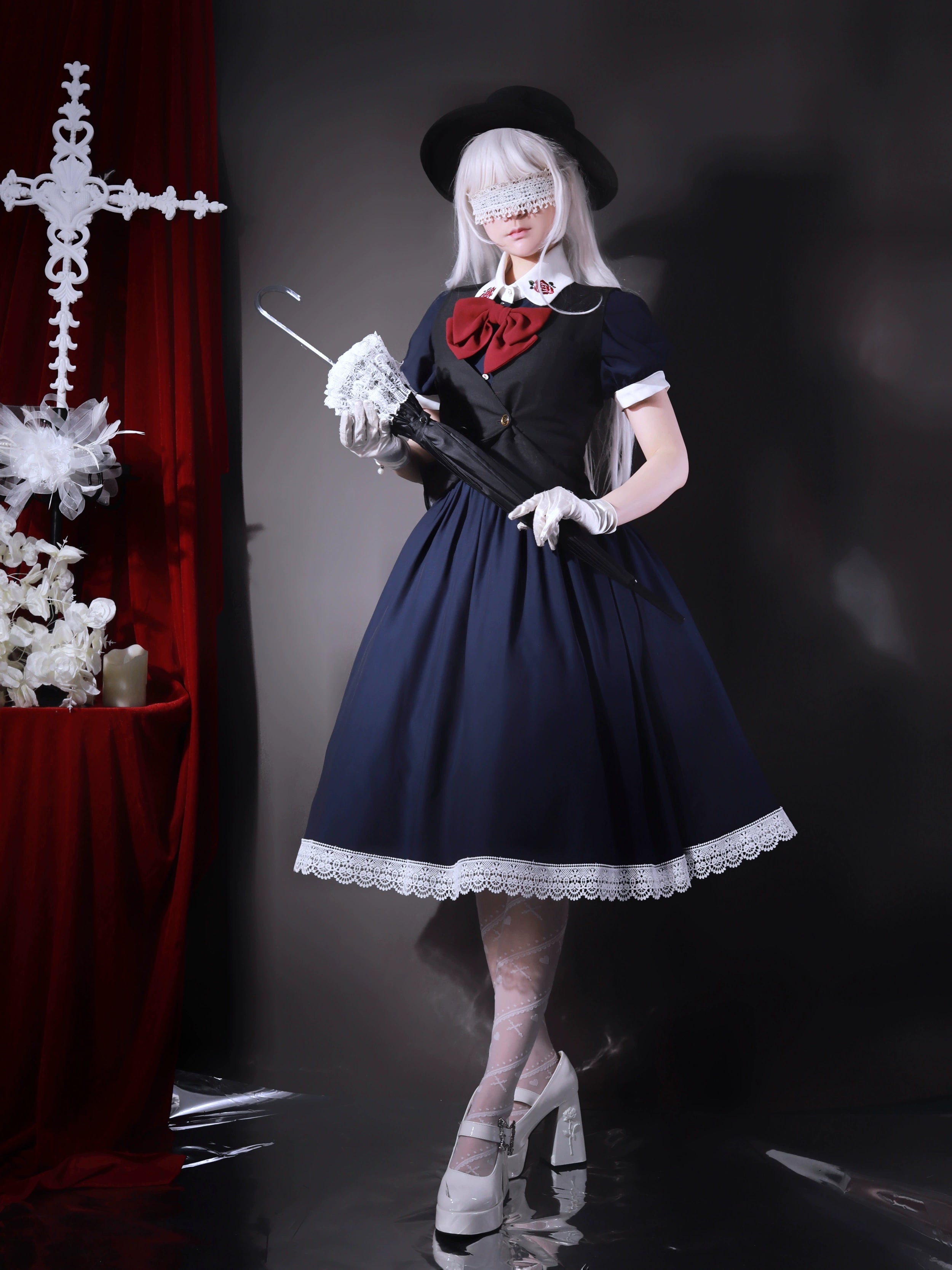 Maid-style dress with red rose embroidery and apron