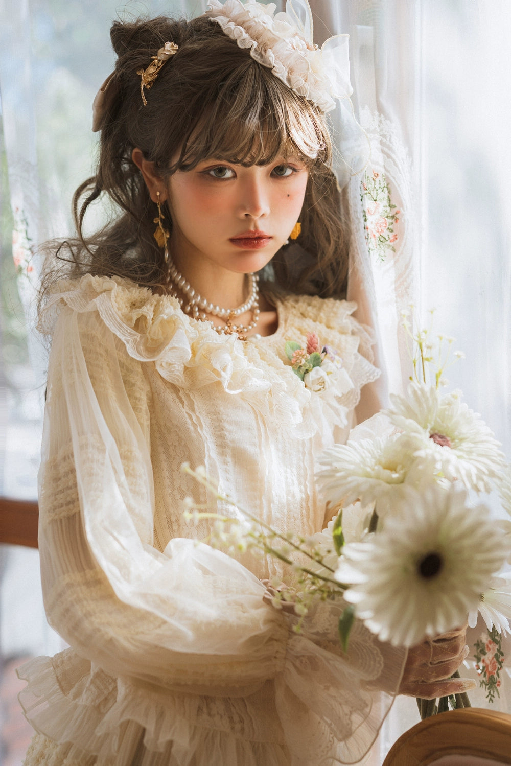 [Pre-orders available until 2/19] Cat Rose Tea Party Ruffled Long Sleeve Blouse
