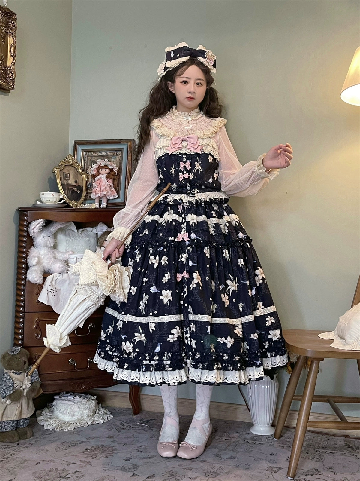 Lily and Wind Classical Print Skirt and Top