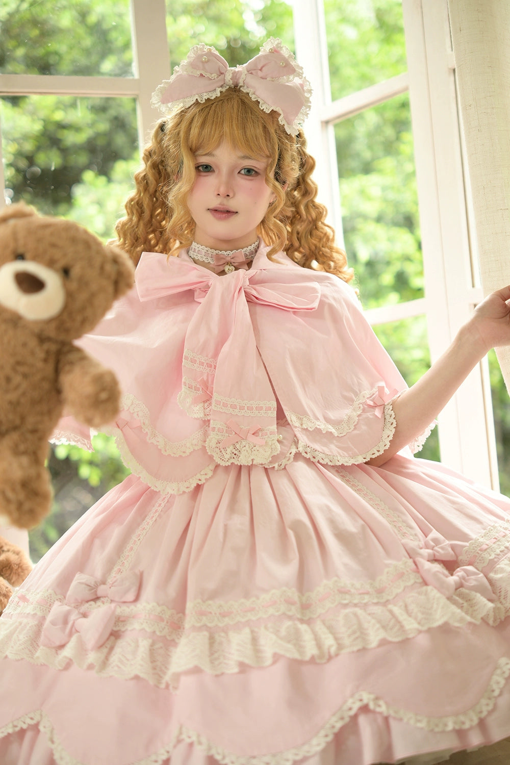 【予約販売】Antique Petal Rabbit うさ耳付きケープ