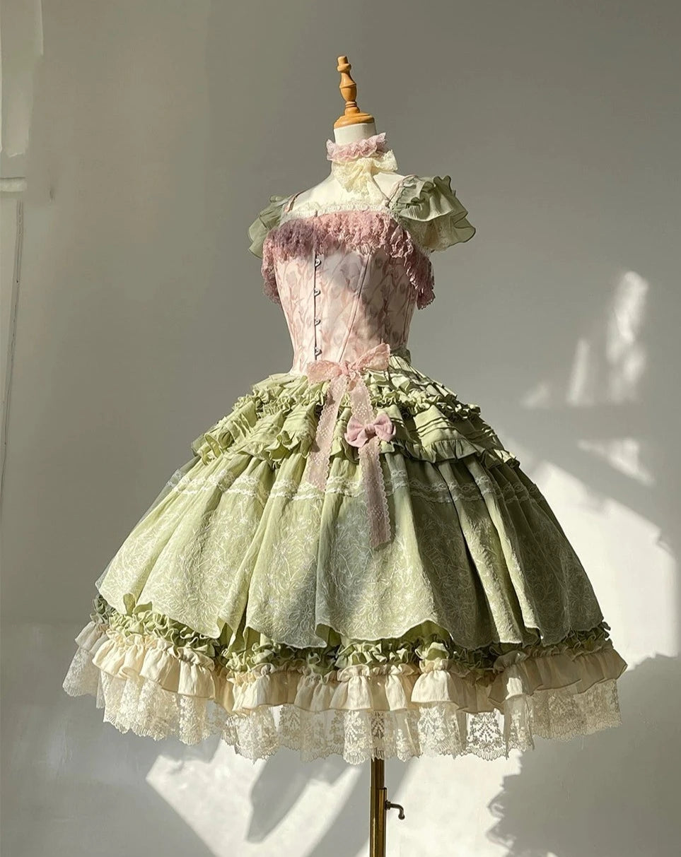 Fourteen-line poem: Lace camisole corset