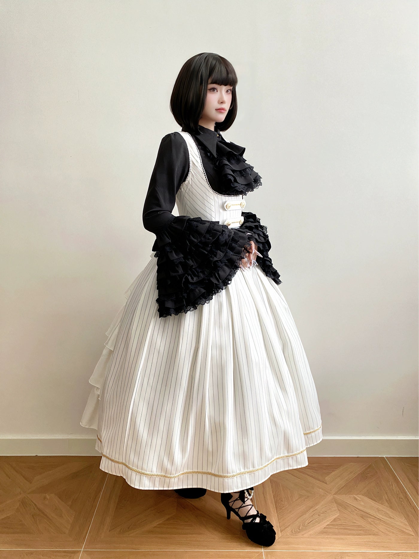 [Pre-orders available until 9/29] Bright Moon Corset Jumper Skirt Stripe [White]