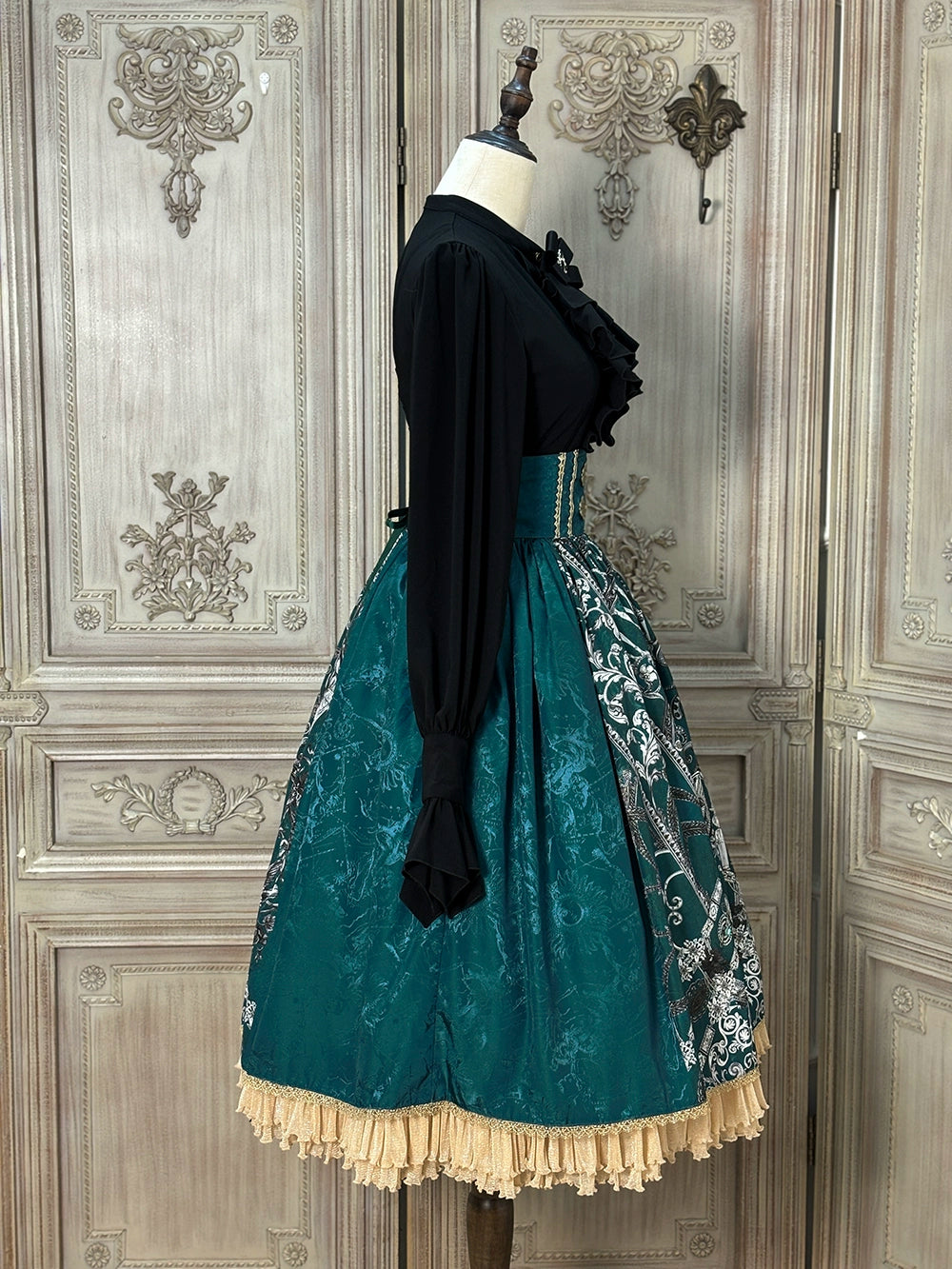 [Pre-orders available until 12/12] Eye of Horus Print Skirt, Corset Type