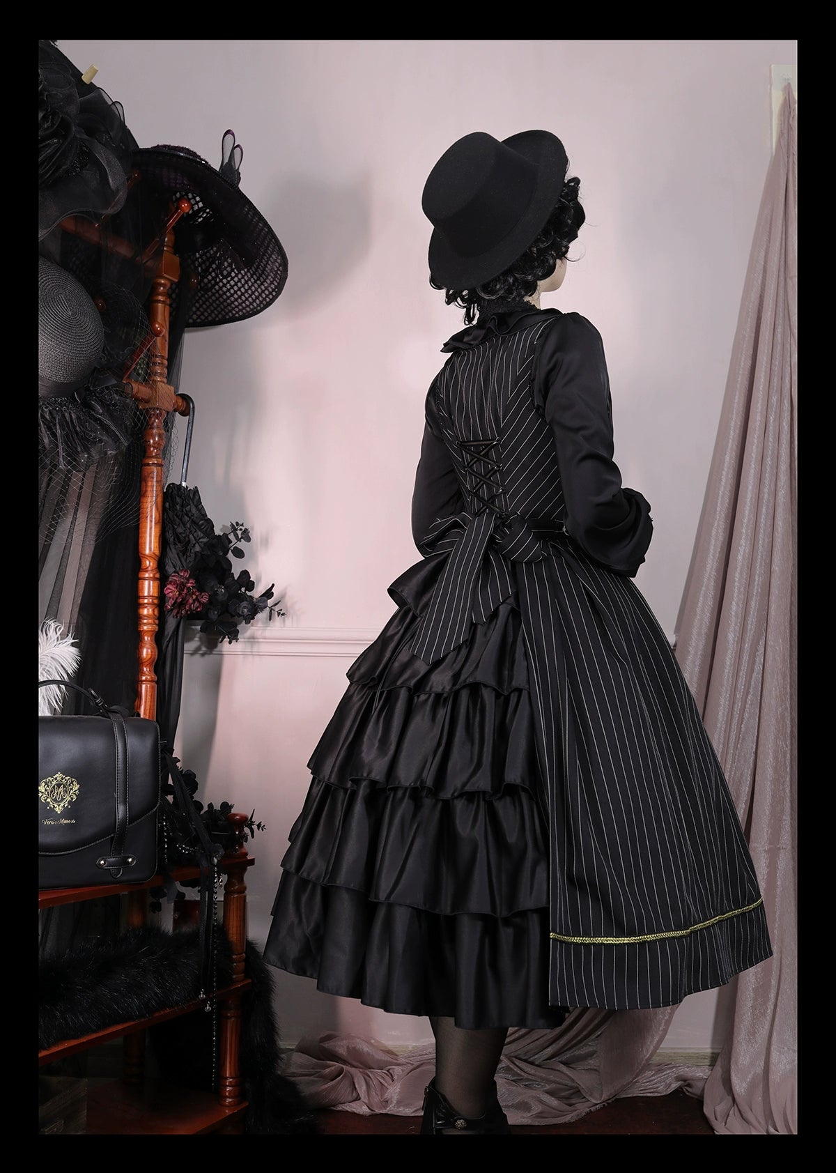 [Pre-orders available until 9/29] Bright Moon Corset Jumper Skirt Stripe [Black]