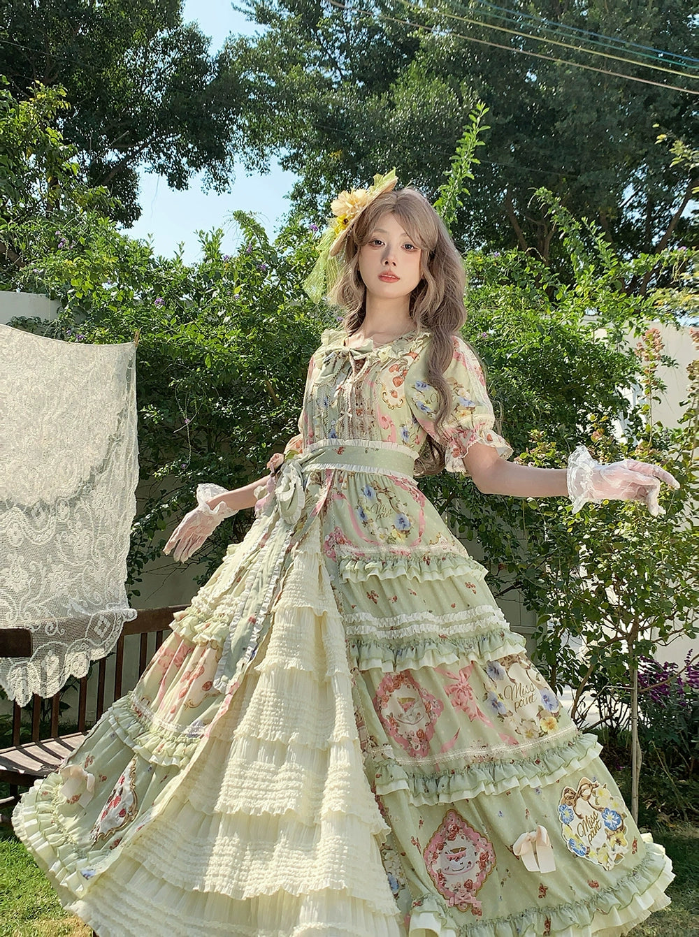 [Pre-orders available until 2/19] Cat Rose Tea Party Luxury Dress