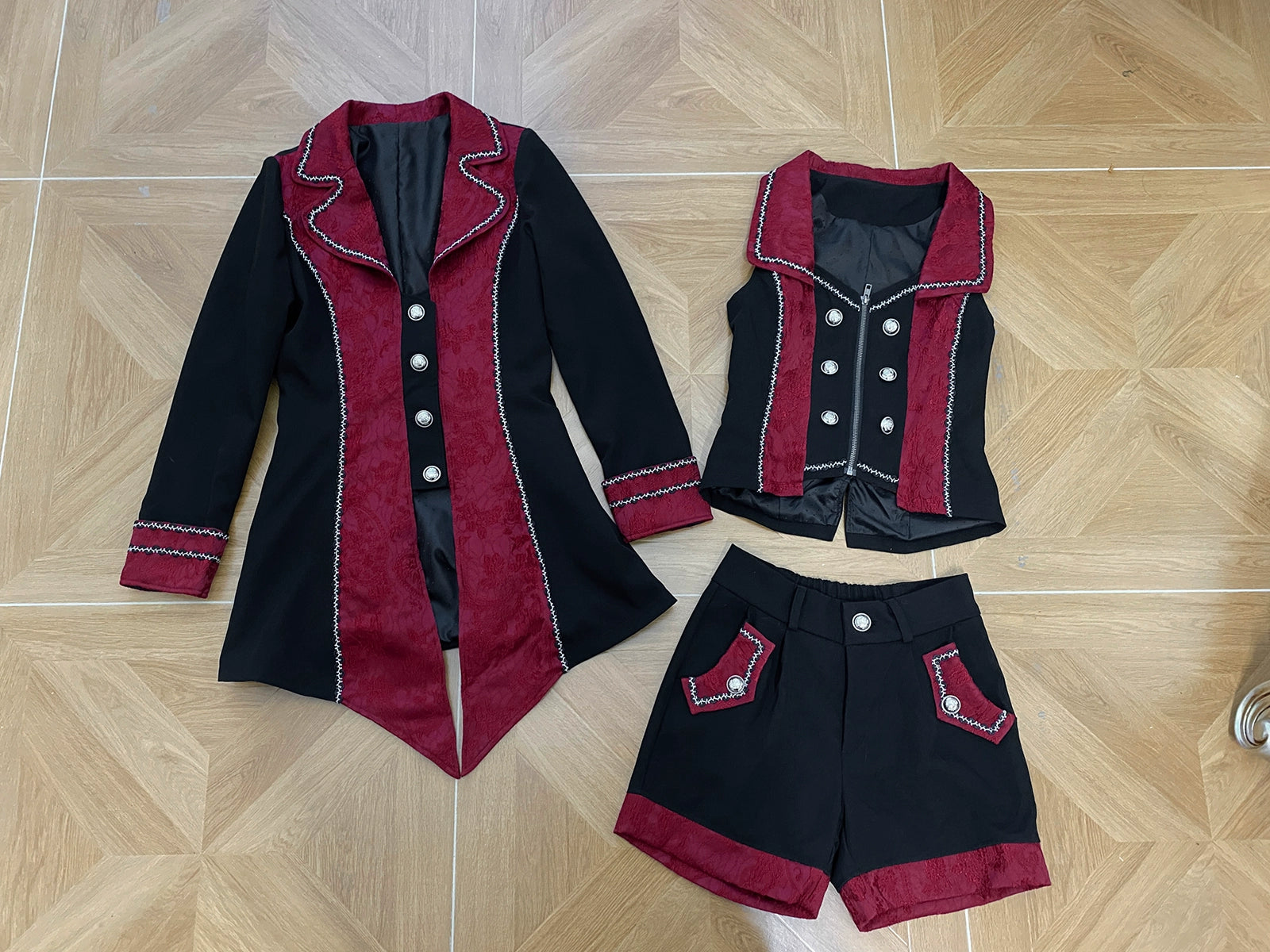 [Resale/Pre-orders until 10/23] Pledge Chapter Prince Shorts