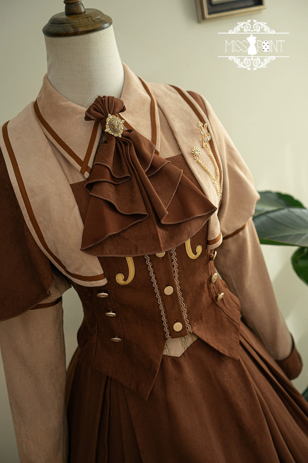 [Sales period ended] Golden Movement Classical Short Jacket