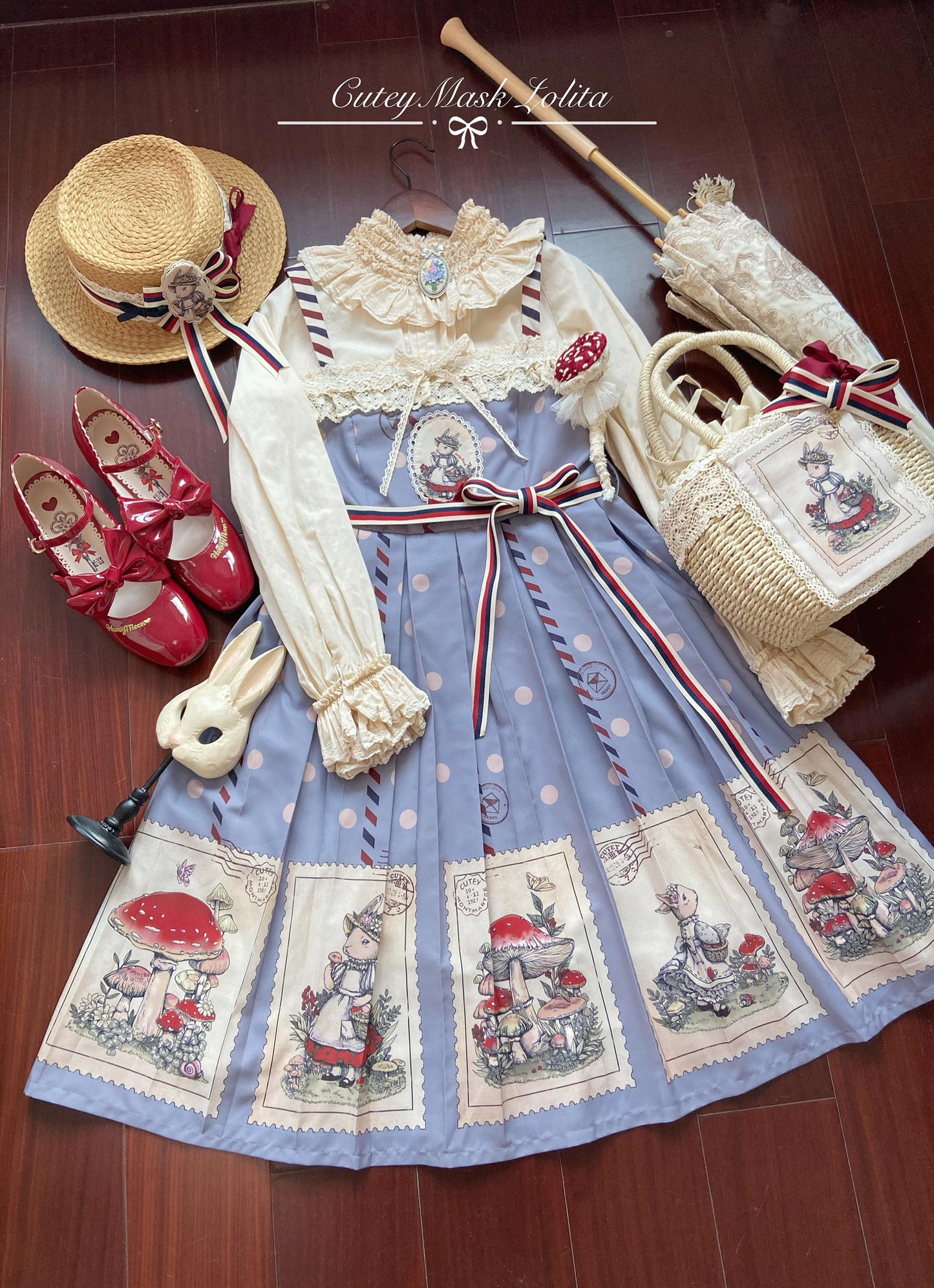 キノコとウサギの切手デザインジャンパースカート