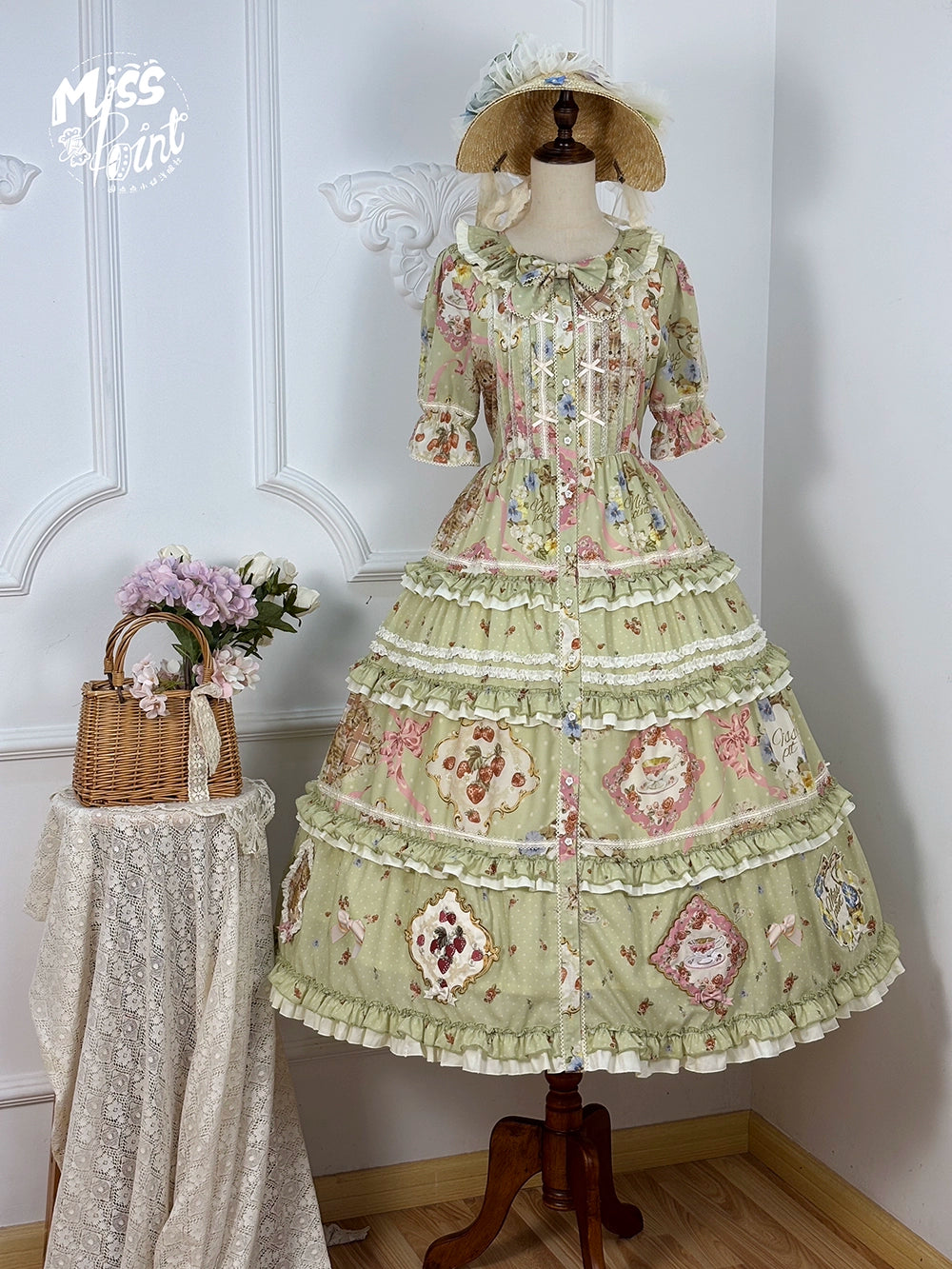 [Pre-orders available until 2/19] Cat Rose Tea Party Luxury Dress