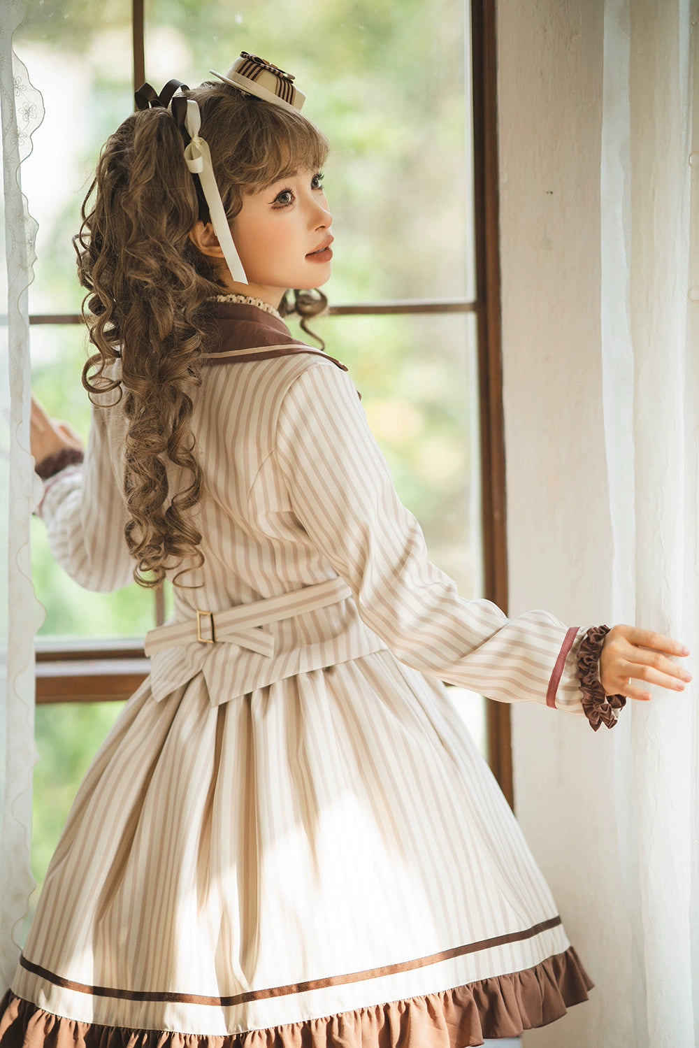 [Pre-orders available until 12/4] Classic Chocolat Stripe Short Jacket