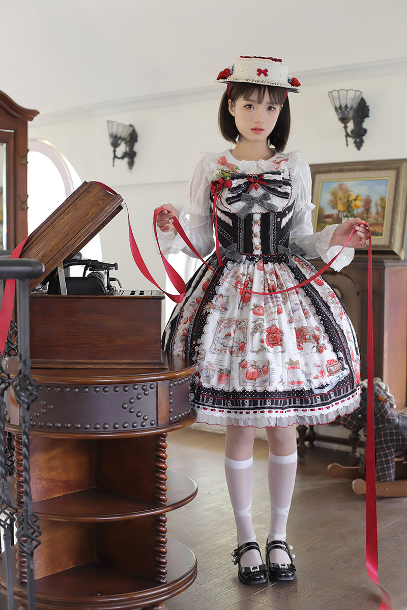 [Pre-orders available until 2/26] Strawberry Manor Print Jumper Skirt