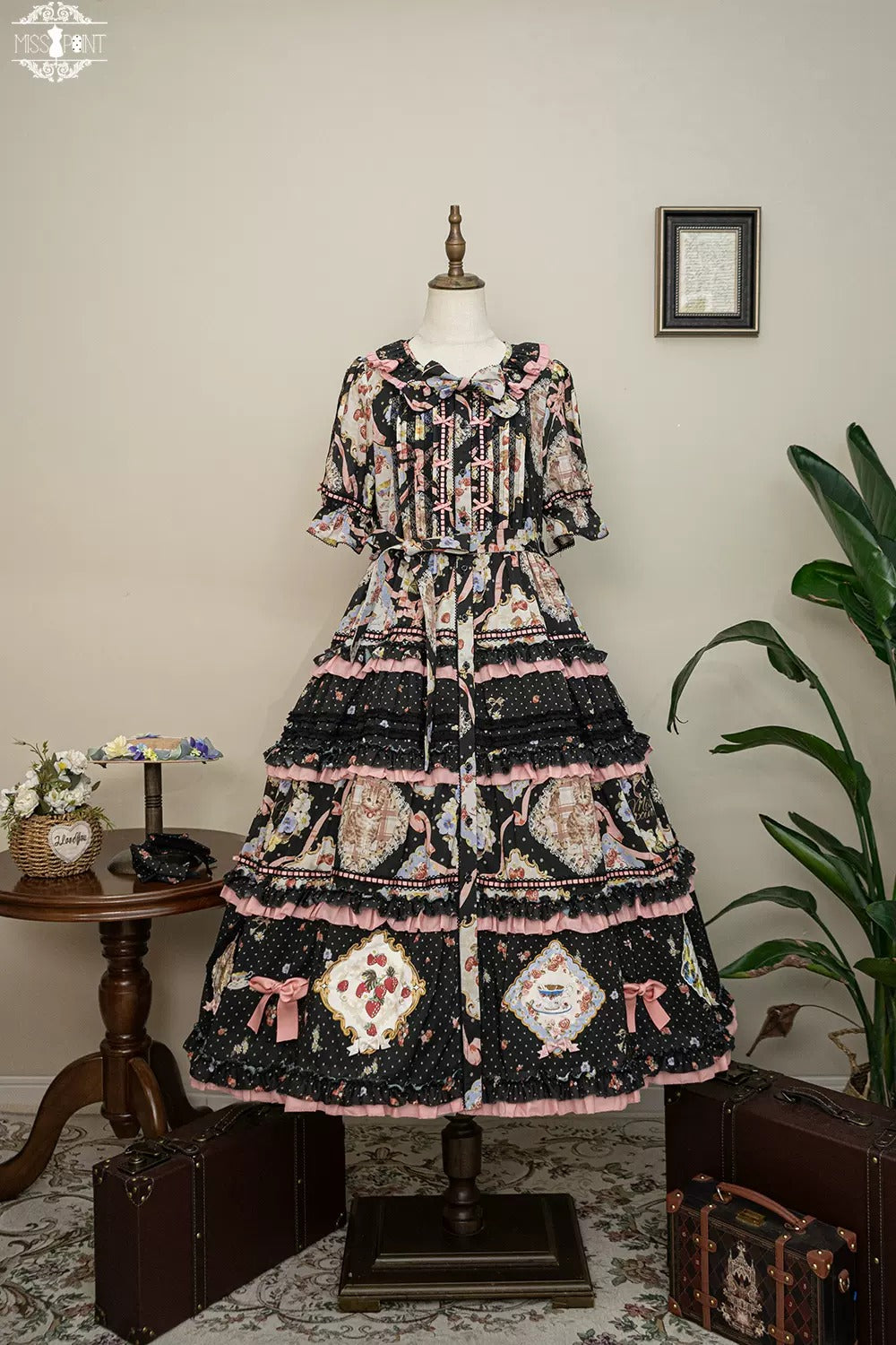 [Pre-orders available until 2/19] Cat Rose Tea Party Luxury Dress