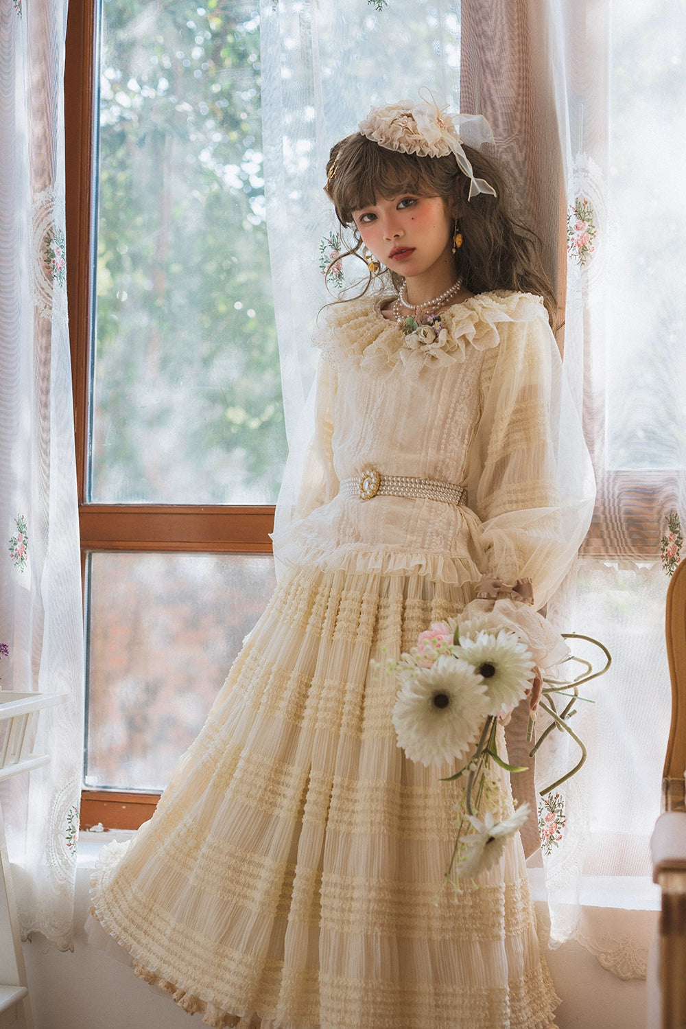 [Pre-orders available until 2/19] Cat Rose Tea Party Ruffled Long Sleeve Blouse
