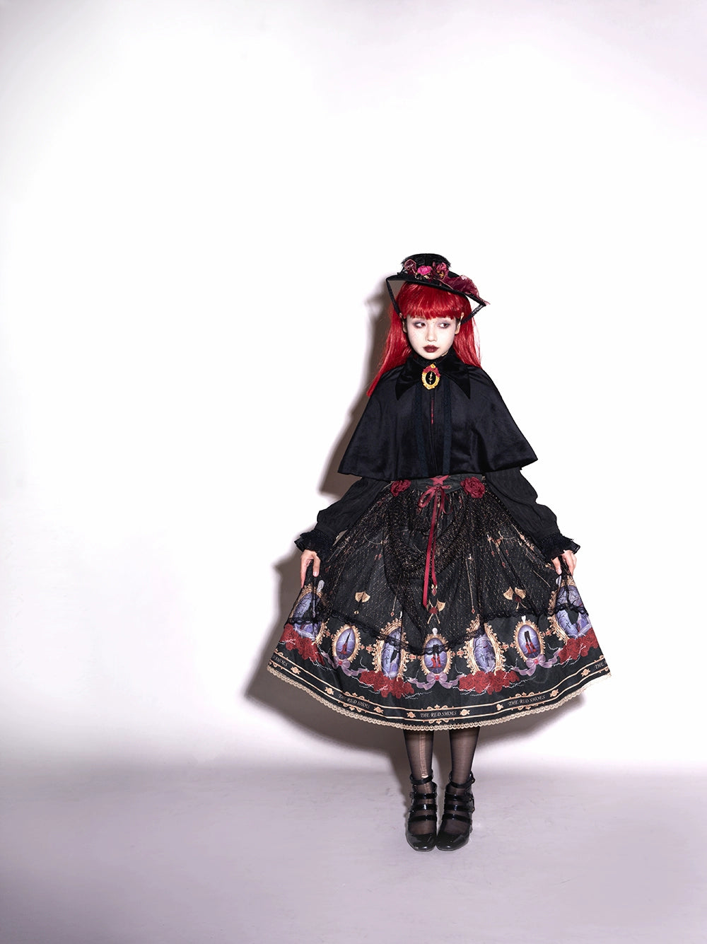 [Pre-orders available until 11/4] Magician's Classical Short Cape