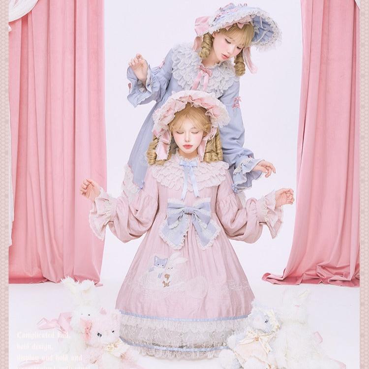 [Pre-orders available until 12/18] Lace Figure Applique Dress