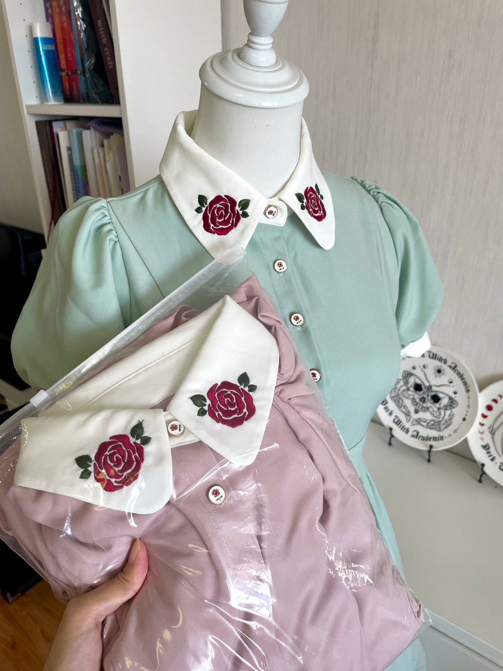 New color of maid-style dress with red rose embroidery and apron