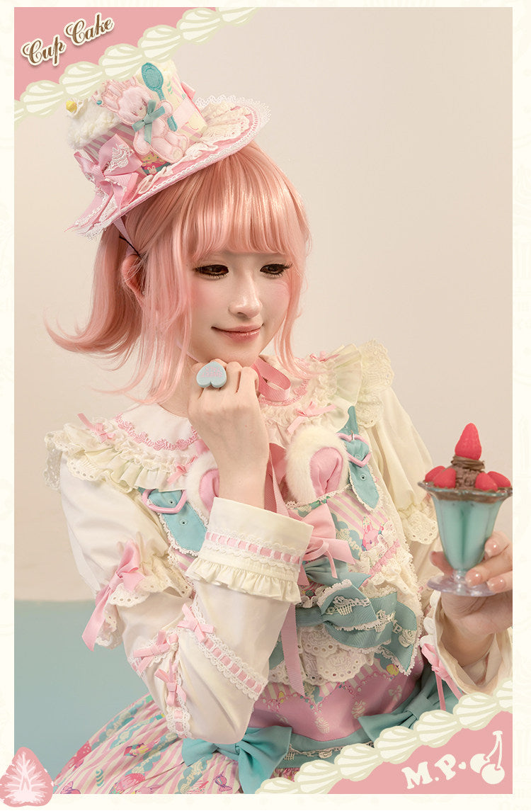 【受注予約1/26まで】Sweet Cup Cake プリントサスペンダースカート