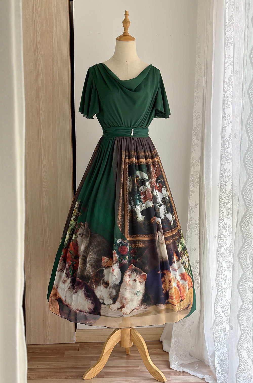 【予約販売】Elegance Greek 油彩画風プリントフレアスリーブジャンパースカート・新色