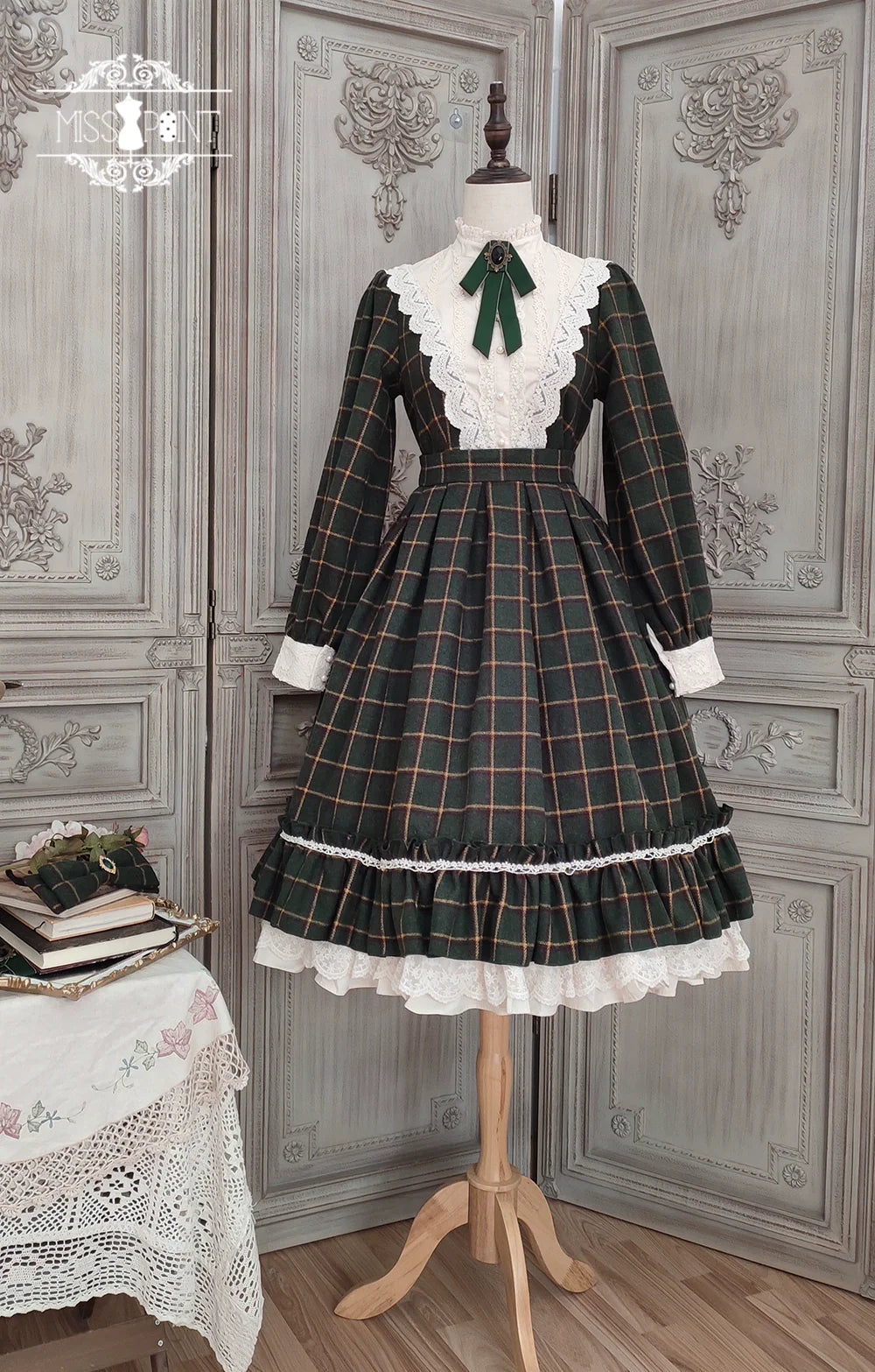 [Pre-order] British Classical Lolita Warm Check Dress