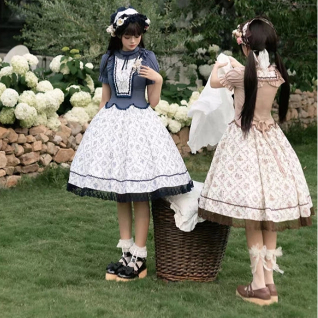 【受注予約7/16まで】花影の午後 くすみカラーの小花プリント切替ワンピース