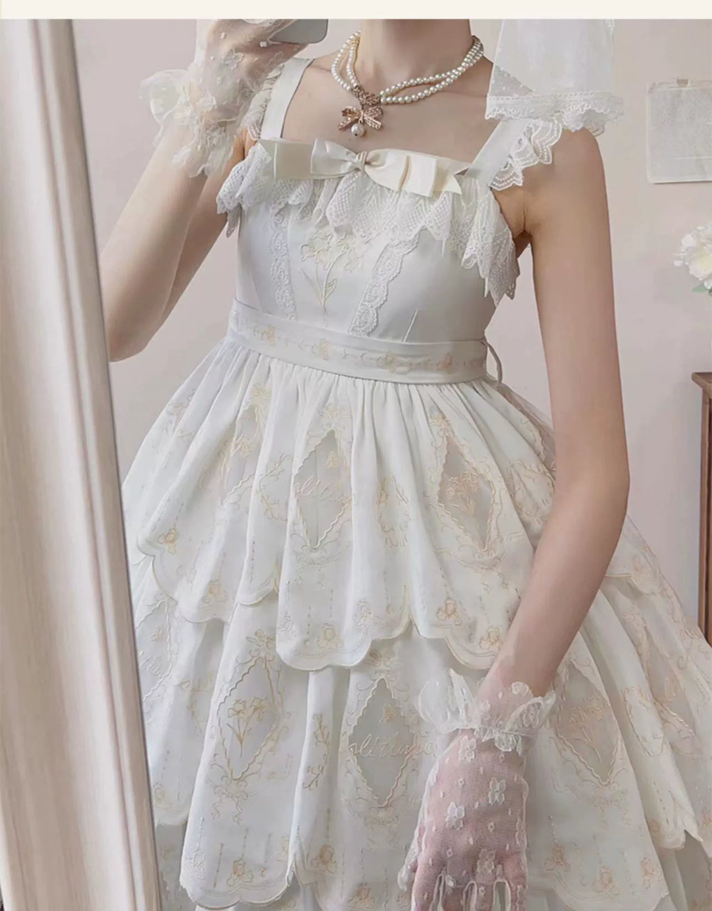 White Iris 月明かりのアヤメ刺繍ジャンパースカート
