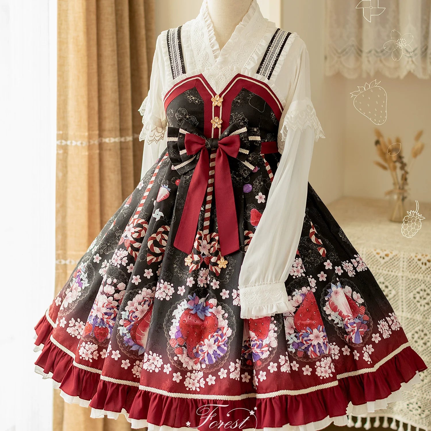 苺と桜の和ロリジャンパースカート