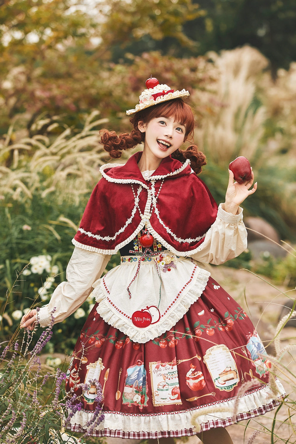 【予約販売】Apple Garden バイエルン風ジャンパースカート