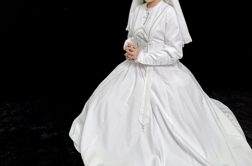 [Resale/Pre-orders until 10/16] Pray on a Moonlight Night Dress, White, Long Length