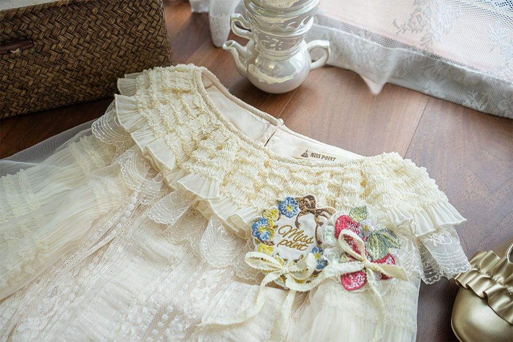 [Pre-orders available until 2/19] Cat Rose Tea Party Ruffled Long Sleeve Blouse